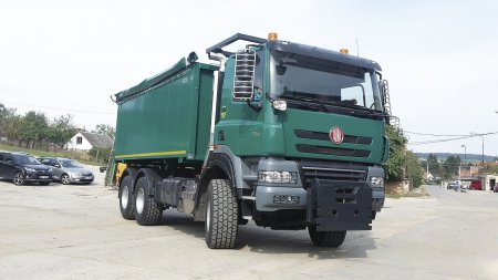 Tatra traktor s celohliníkovou korbou